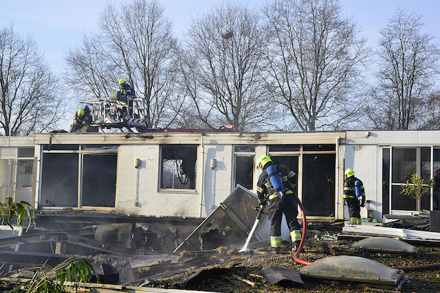 2018/47/20180218-09u51 GB 109 Zeer grote brand Jan van Gentstraat.jpg